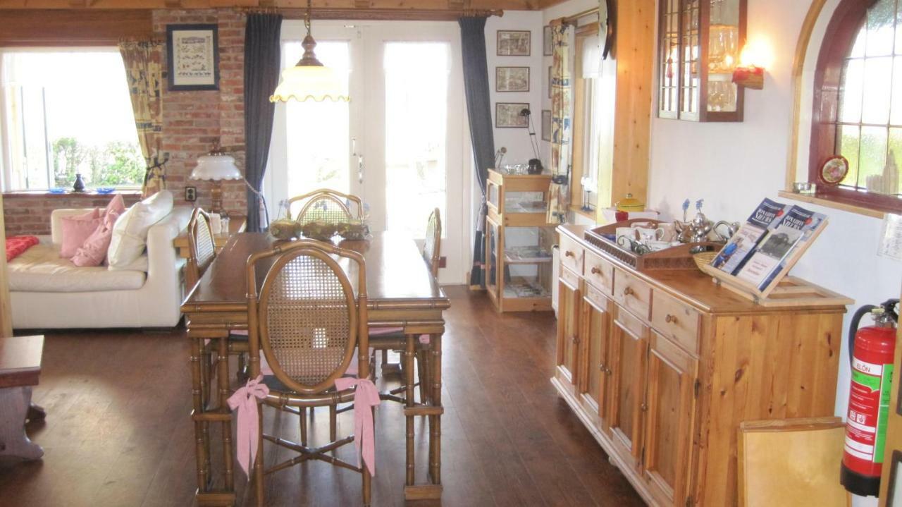 Inge's Cottage Bergen op Zoom Exteriör bild