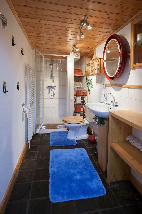 Inge's Cottage Bergen op Zoom Exteriör bild